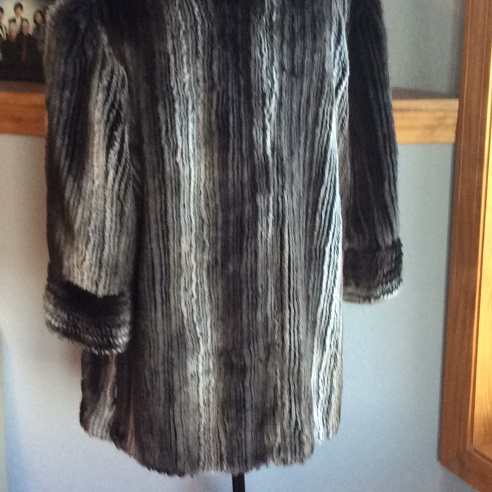 Coat - Picture 3 of 3